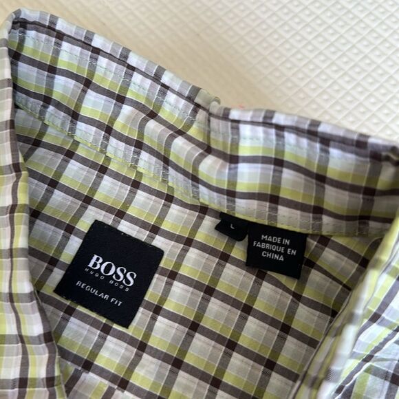 Hugo Boss Men’s Large Plaid Dress Shirt Regular fit - Picture 3 of 5